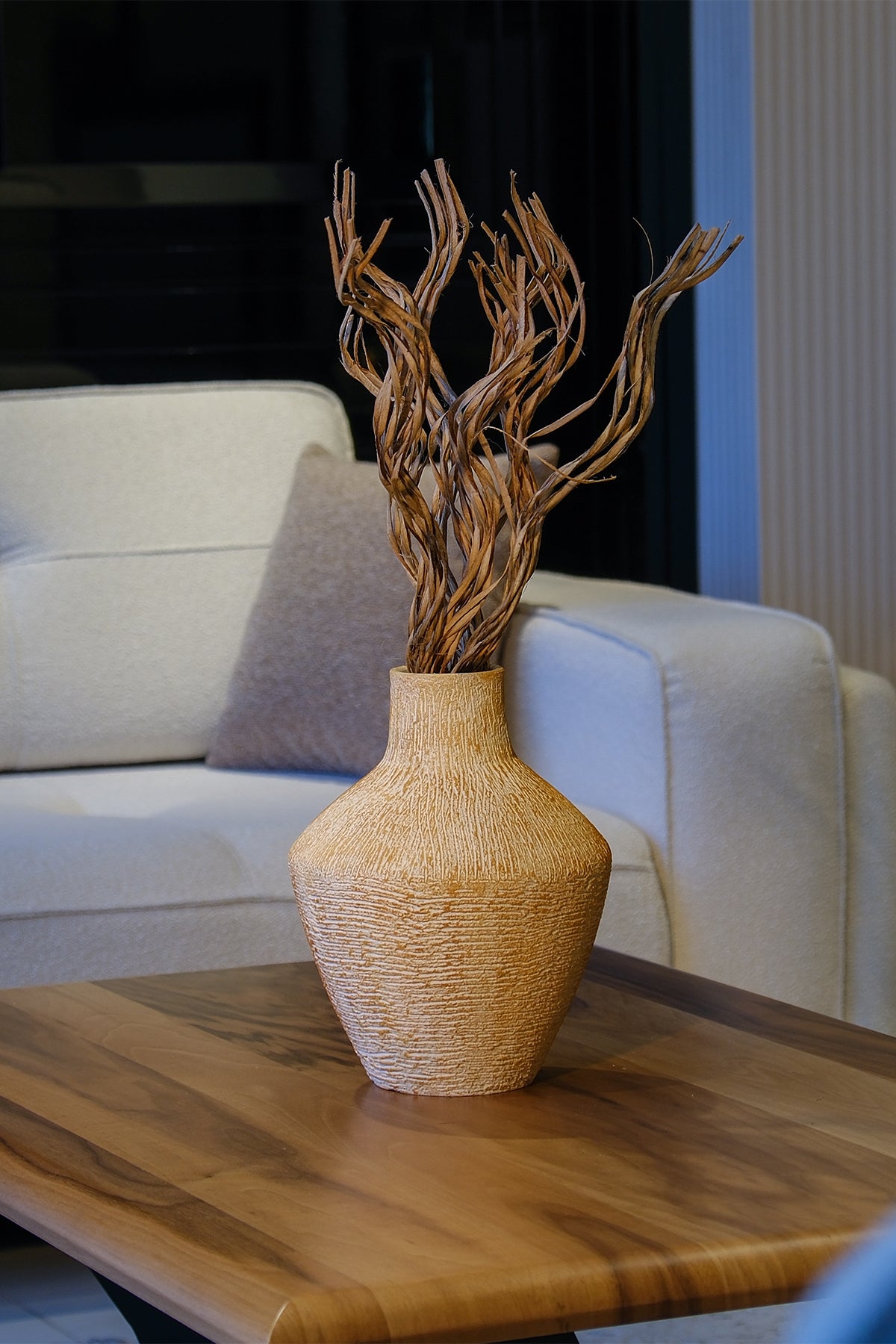 Alora Dokulu Terracotta Vazo – Krem & Toprak Ton