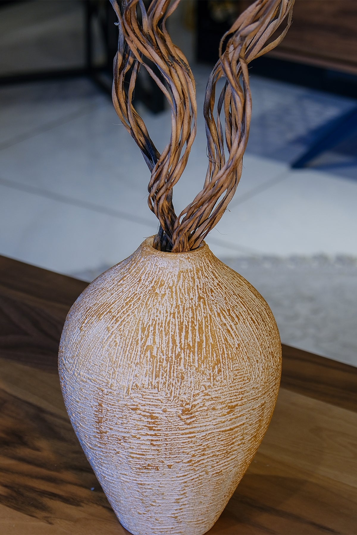 Ossa Dokulu Terracotta Vazo – Doğal Terracotta