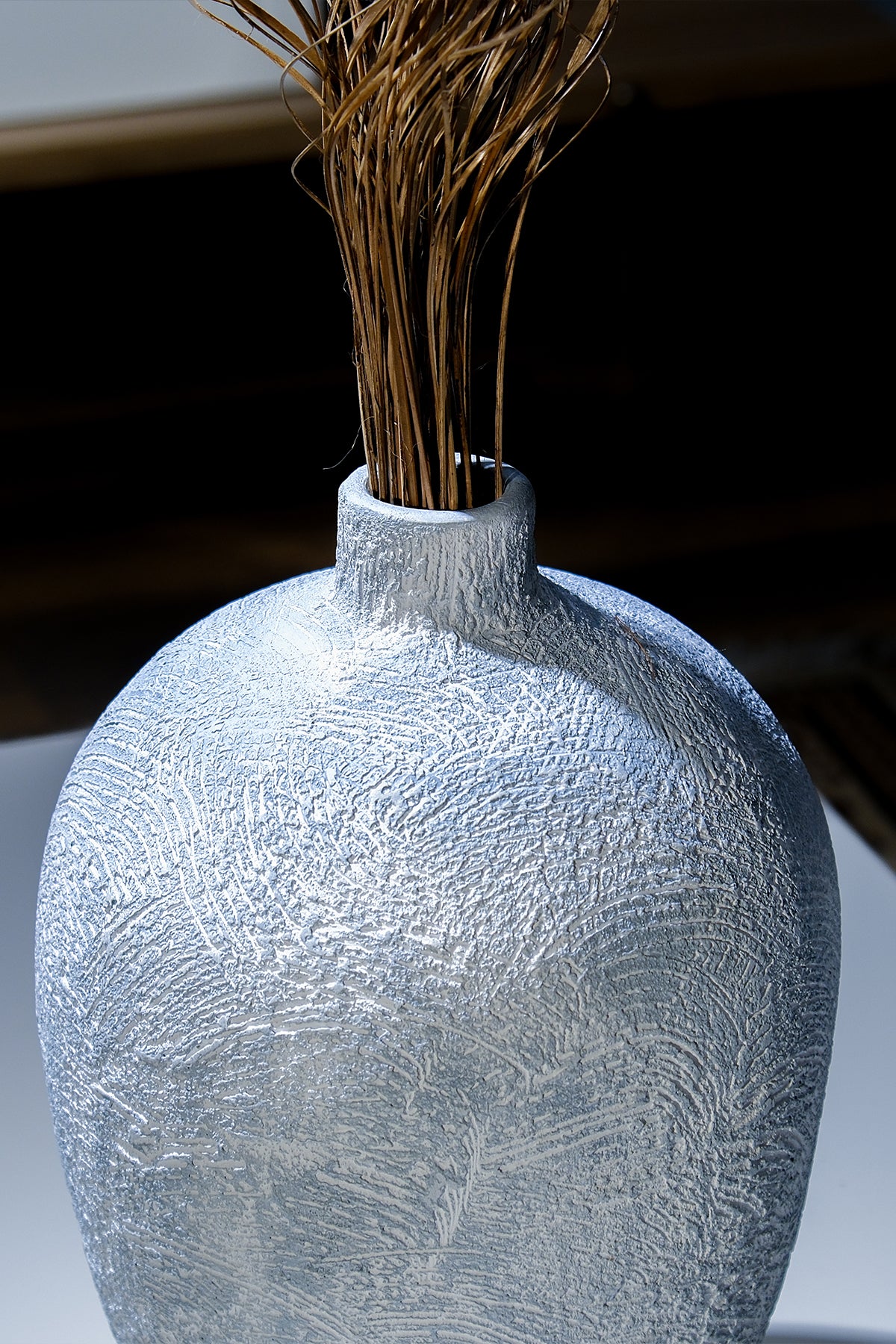 Savia Mermer Desenli Terracotta Vazo – Beyaz/Siyah