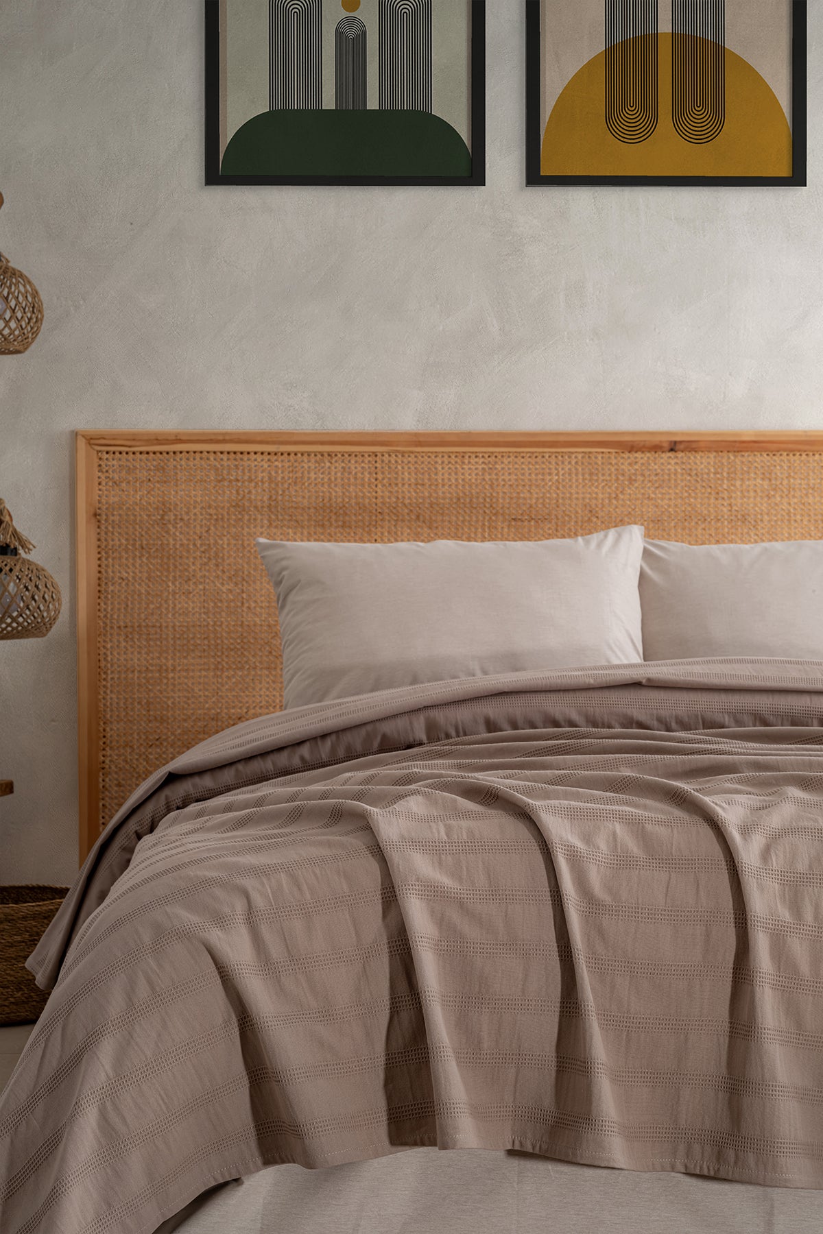 Alaca Çift Kişilik Pike Takımı – Açık Kahverengi (200×220)